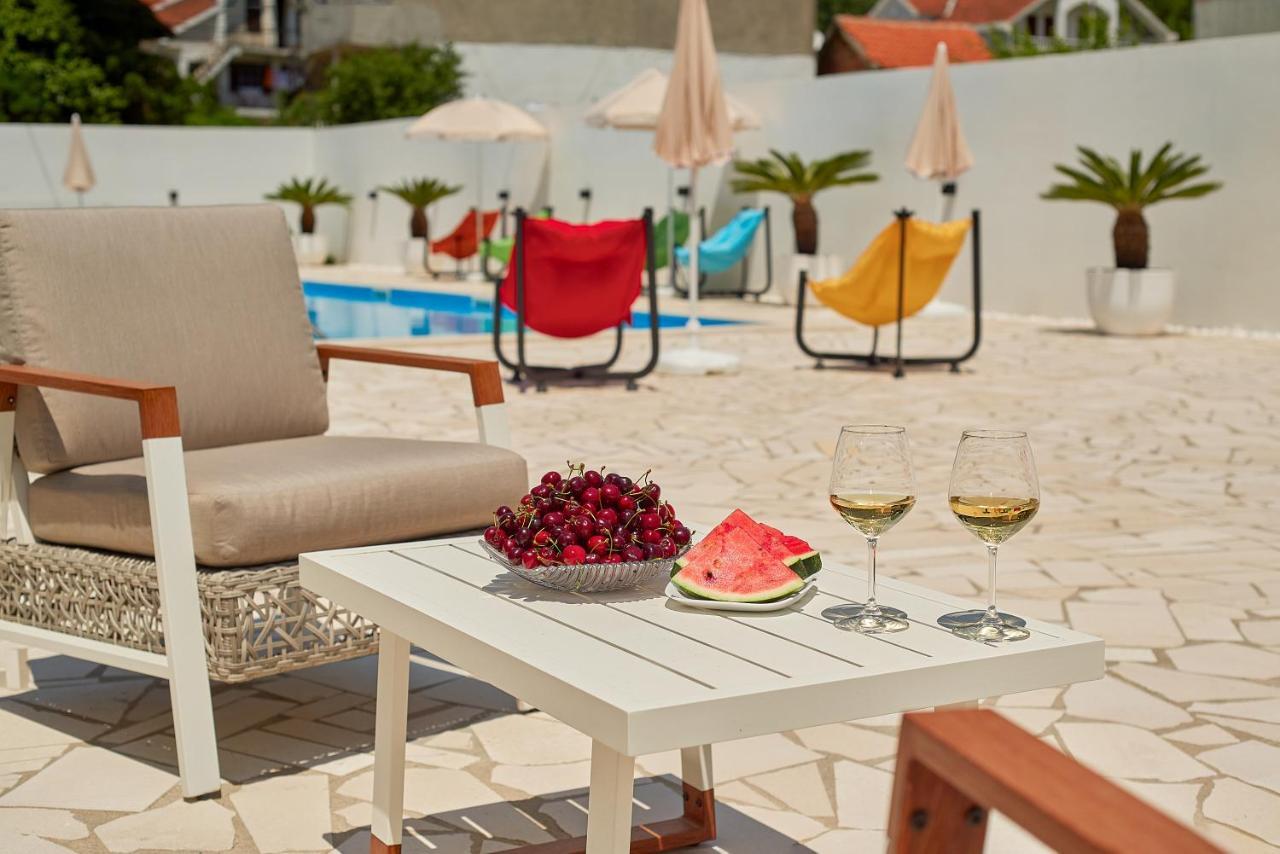 Georgiy Lux Apartments Lastva Grbaljska Ngoại thất bức ảnh