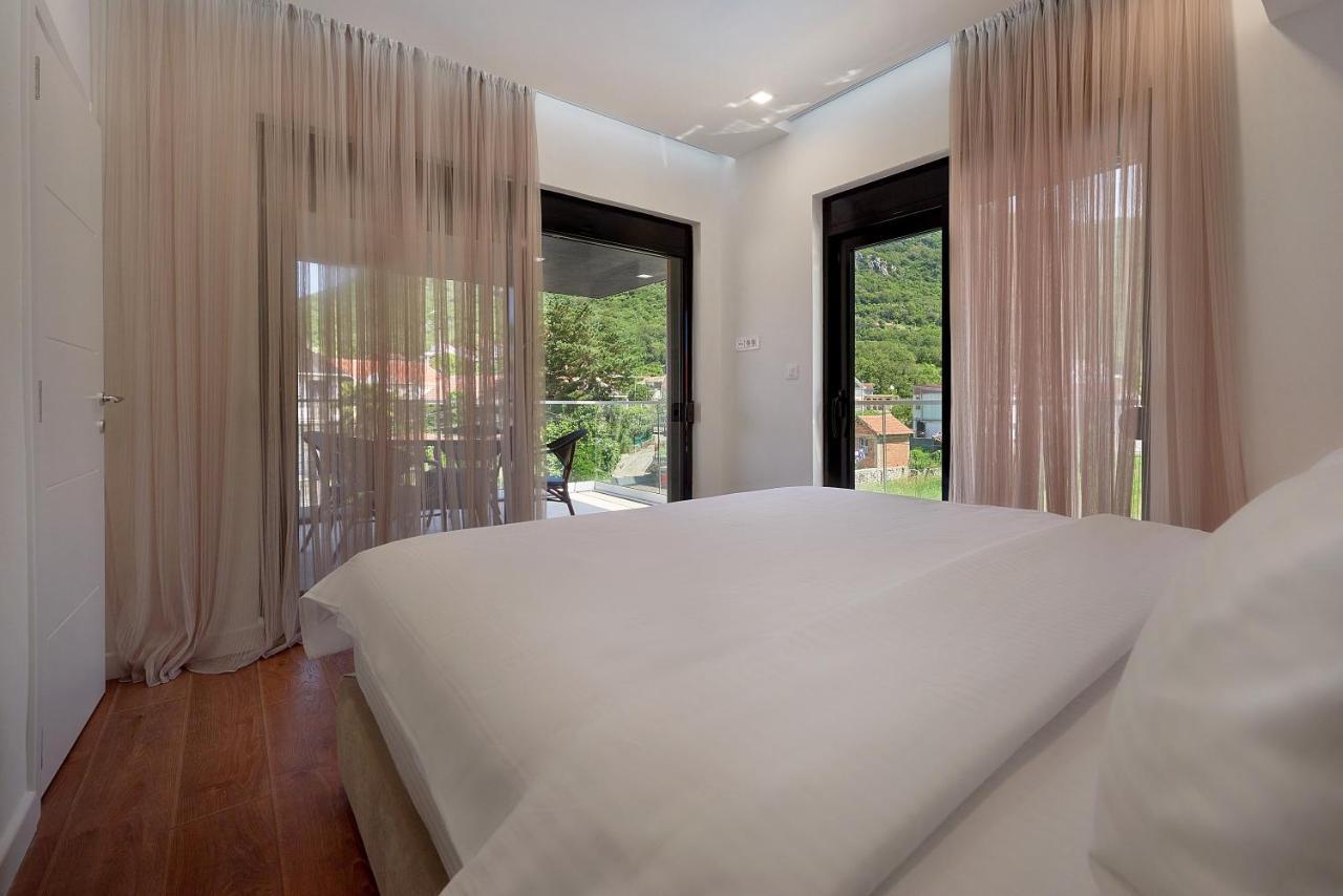 Georgiy Lux Apartments Lastva Grbaljska Ngoại thất bức ảnh
