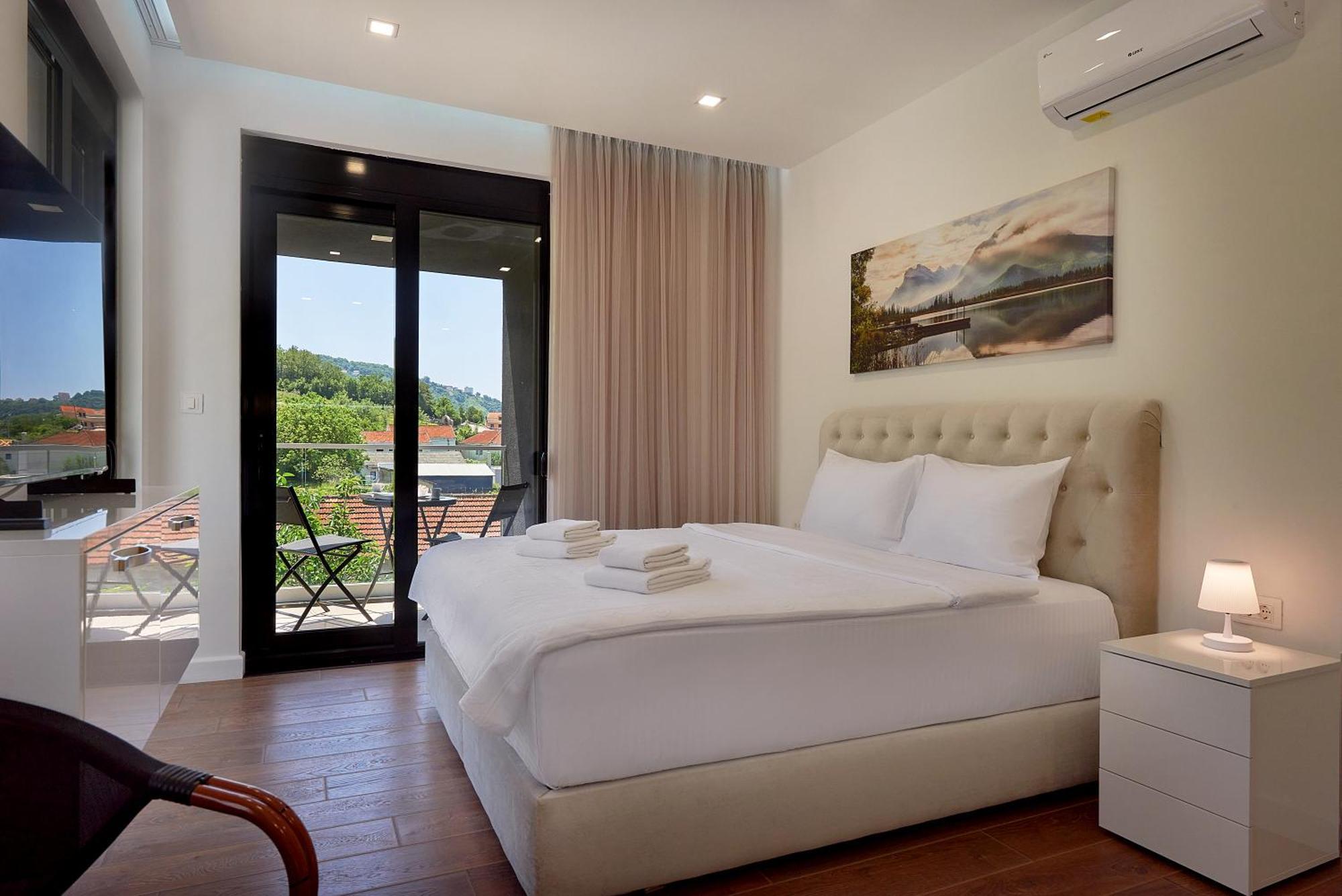 Georgiy Lux Apartments Lastva Grbaljska Ngoại thất bức ảnh
